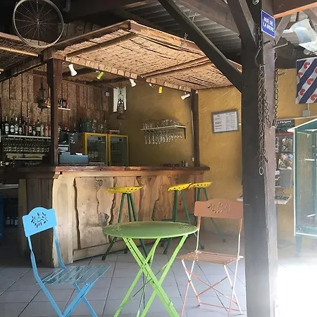 La Ferme De Perdigat אתר קמפינג 4*