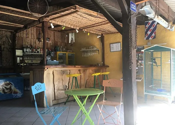 La Ferme De Perdigat مكان تخييم 4*